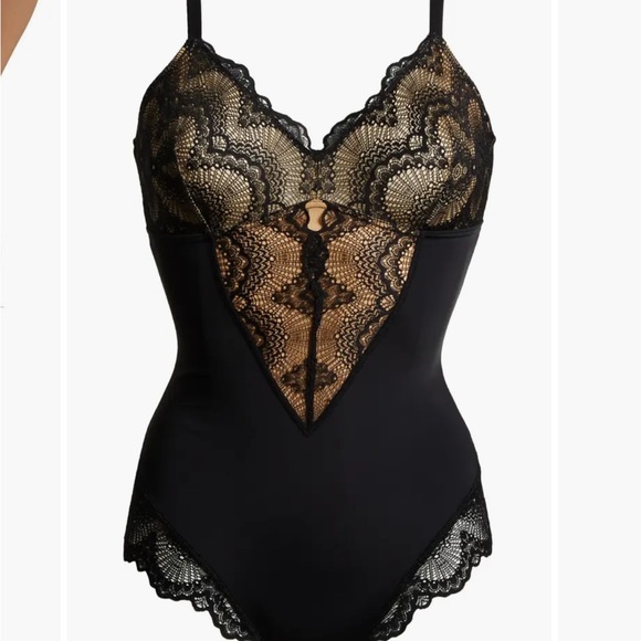 Women’s Large Sculpting Lace Shapewear Bodysuit Pinsy - Picture 4 of 8